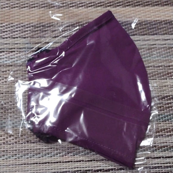 Reusable Face Mask 😷 - Dark Purple 💜 - Picture 2 of 2